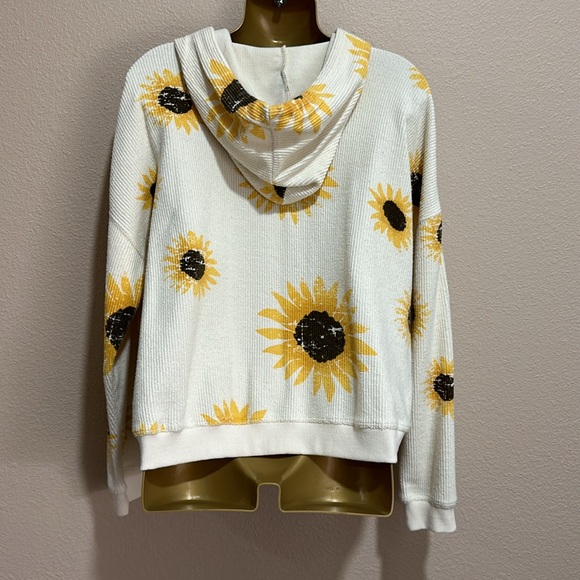 ALTAR’D STATE Sunflower Hoodie Sweatshirt, 
App measure is 22 in x 19 length - Picture 3 of 7